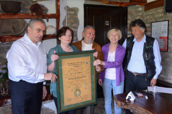 Društvo ekoloških stručnjaka Srbije dodelilo je Vojvođanskoj zelenoj inicijativi najznačajnije ekološko priznanja Zelena planeta za dosadašnji rad, 2016.